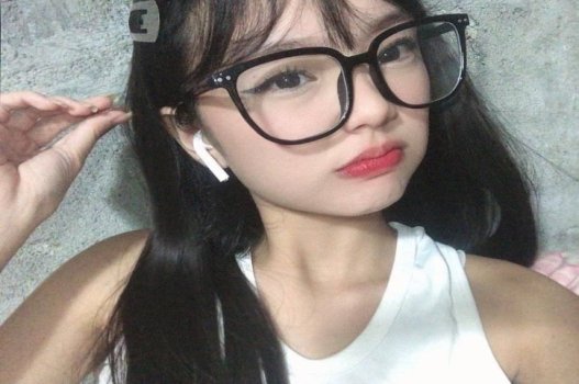 Nhan sắc lôi cuốn khiến tình cảm dâng trào